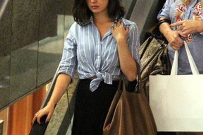 Isis Valverde comenta polêmicas: 'Me delegaram poderes que não tenho'