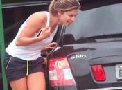 Reclusa! Grazi Massafera evita ser vista no Paraná após flagra de paparazzo