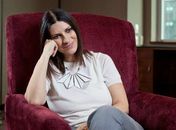 Cantora revela pesadelo com Hebe antes de morte e fala de traições: 'Ingênua'