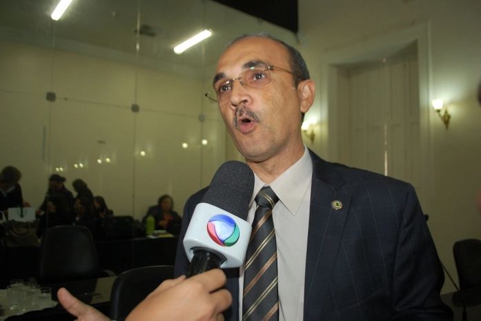 Deputado Jota Cavalcante preside a Comissão de Orçamento