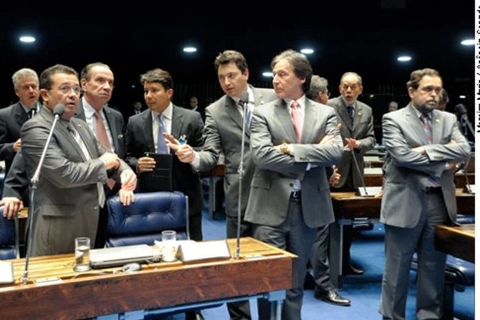 PEC que institui voto aberto para cassação de mandato pode ser apreciada no plenário semana que vem
