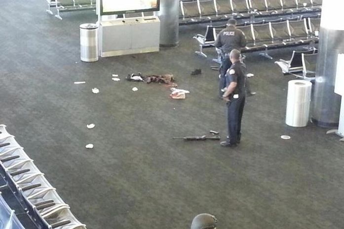 EUA: atirador é homem de 23 anos e morador de Los Angeles