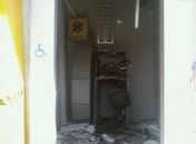 Caixa eletrônico ficou destruído