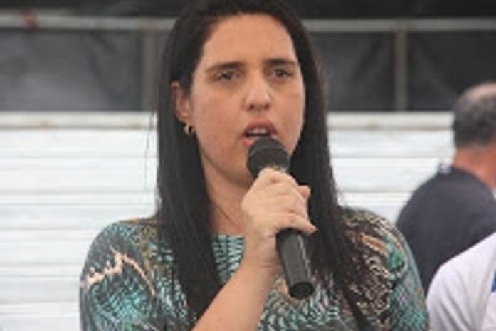 Prefeita de Campo Alegre, Paulline Pereira