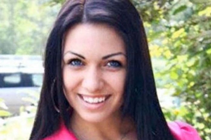 Russa de 18 anos vende virgindade em leilão on-line por R$ 60 mil