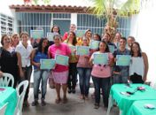 CRAS de Delmiro Gouveia entrega certificados a cabeleireiros