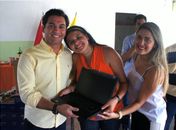 Prefeito entrega equipamentos de informática a unidades básicas de saúde