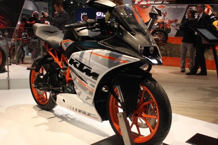 KTM lança pequenas esportivas e prepara retorno ao Brasil