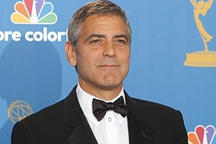 George Clooney elogia Brad Pitt e alfineta Leonardo DiCaprio em entrevista