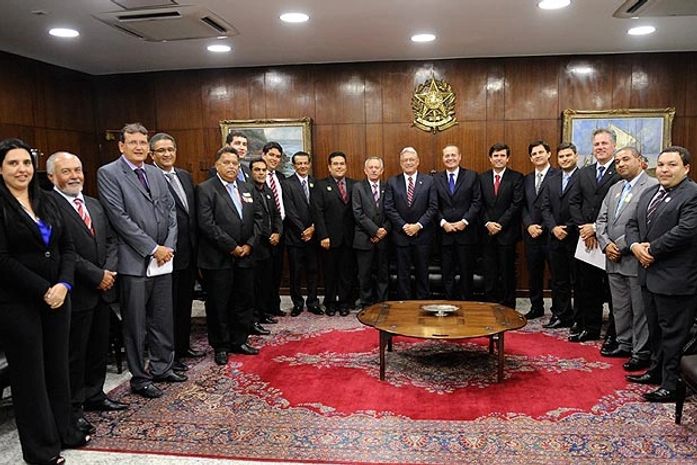 Renan recebeu o governador Teotonio Vilela e prefeitos alagoanos