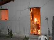 Inconformado com a separação, sargento reformado da PM ateia fogo em casa