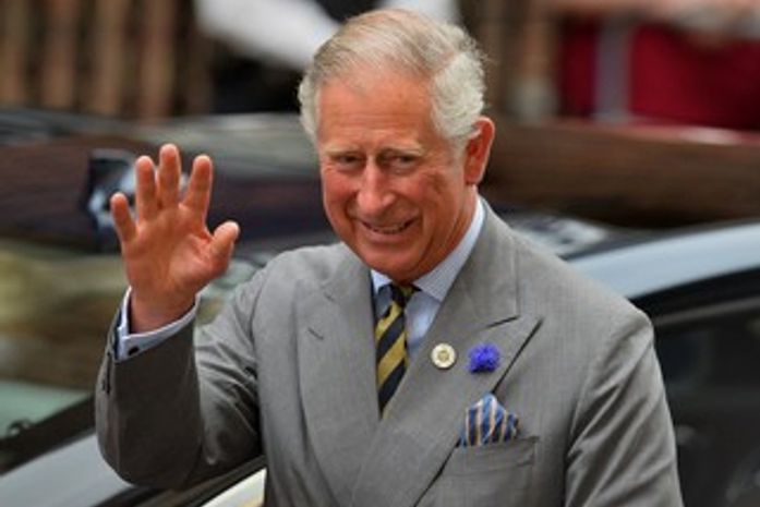 Príncipe Charles faz 65 anos e doa aposentadoria para caridade, diz jornal