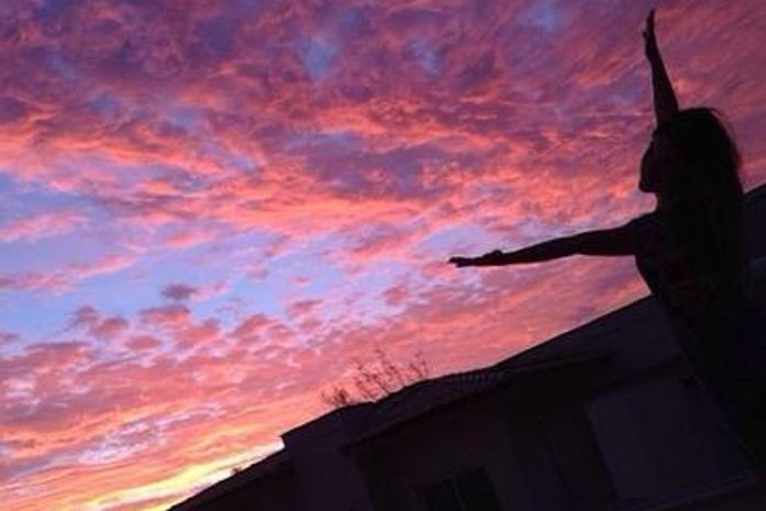 Grazi Massafera posta foto e recebe apoio: "seguindo adiante"