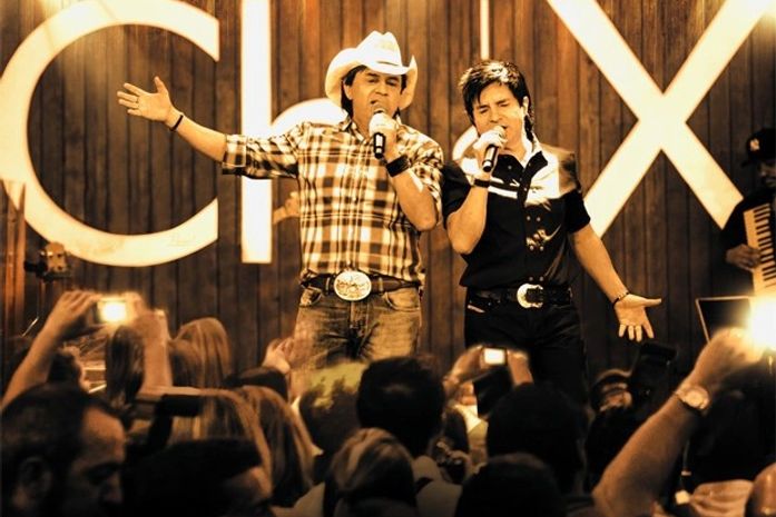 Dupla investe em novo DVD