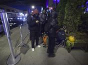 Fãs fazem fila para comprar PlayStation 4 em Nova York