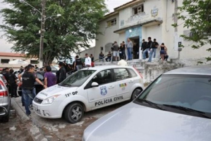 Polícia faz operação e prende três pessoas em Delmiro Gouveia