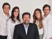 O empresário hoteleiro alagoano Luiz Vasconcelos com os filhos,Milton,Luiza, Asdriana e Luiz, todos estão envolvidos no novo projeto do grupo