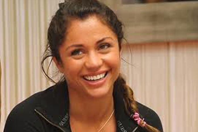 Após retirada de câncer, ex-BBB Maria Melilo faz planos de se casar de véu e grinalda