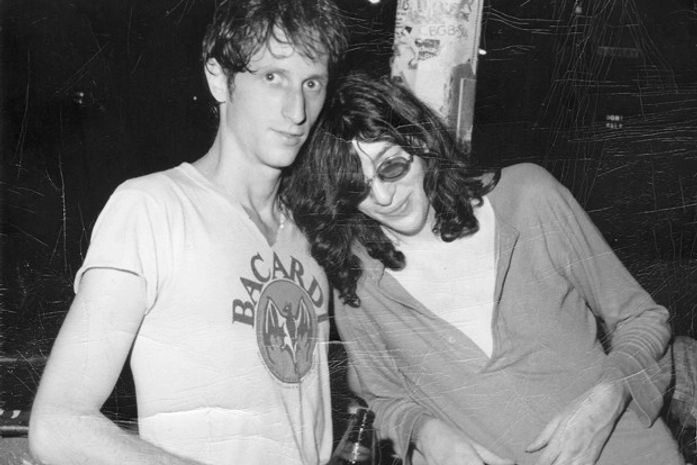 Joey Ramone negou turnê de US$ 1 milhão no Brasil por câncer, diz irmão