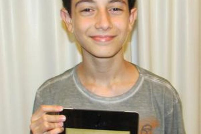 Brasileiro de 13 anos cria app com milhões de expressões matemáticas