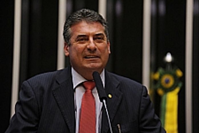 Roberto: fabricantes e comerciantes podem contribuir para promover maior educação de trânsito e maior segurança para todos os condutores.