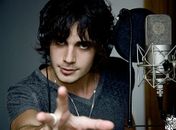 Fiuk faz CD sensual e diz que 'peguete merece música'
