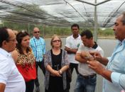 Prefeito visita acampamento do MST