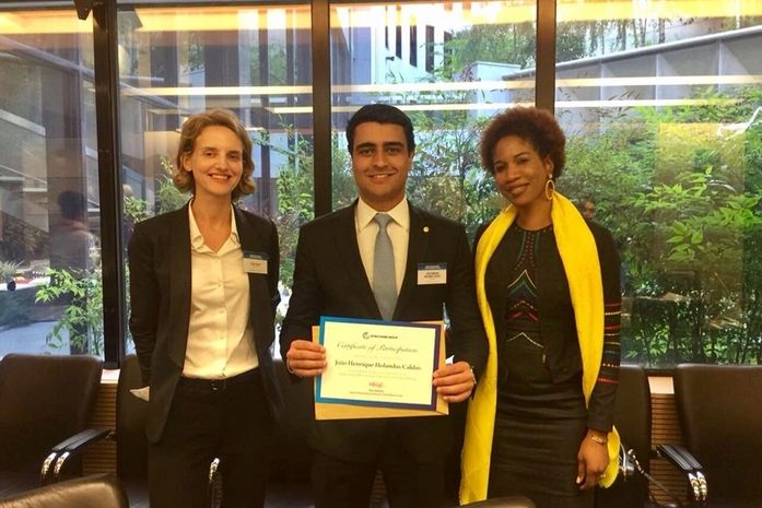 Na França, JHC discute desenvolvimento e inovação em Comitê do Banco Mundial