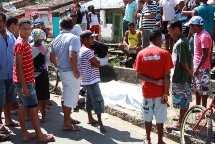 Jovem é assassinado a tiros durante assalto em Cajueiro