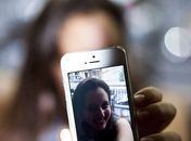 A estudante Beatriz Bechelli, de 17 anos, prefere o Instagram ao Facebook