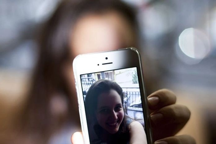 A estudante Beatriz Bechelli, de 17 anos, prefere o Instagram ao Facebook