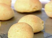 Imperdível! Faça pão de queijo com aipim, parmesão e mussarela