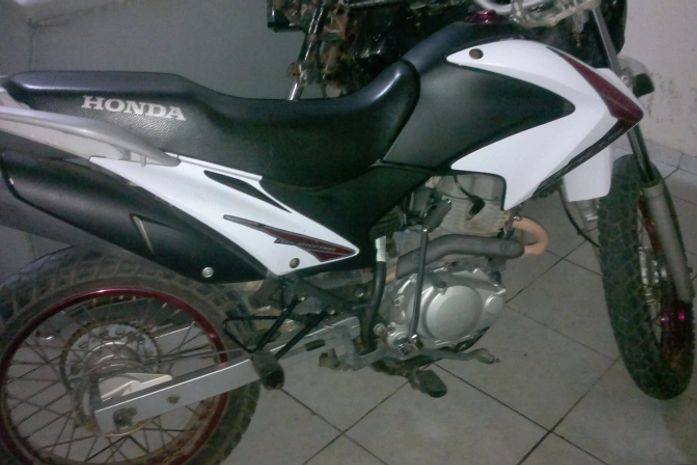 2ª Cia recupera moto roubada em Maribondo