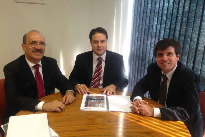 Ronaldo Lopes, Renan Filho e Marcius Beltrão comentando o projeto ponte Penedo à Neópolis