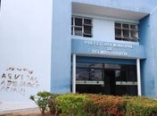 Parede do prédio da prefeitura foi pichado