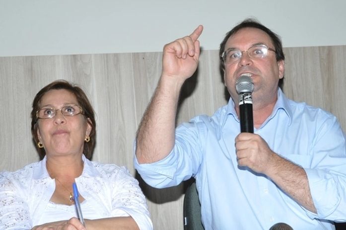 Celia Rocha e Luciano Barbosa garatem em Brasilia liberação recursos para a construção do Centro de Convenções.