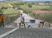 Prefeitura de Mar Vermelho inicia com recursos próprios obras de calçamento no município