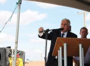 Presidente da Caixa entrega 999 casas em Arapiraca