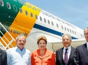 Presidente e ex-presidentes embarcam para velório