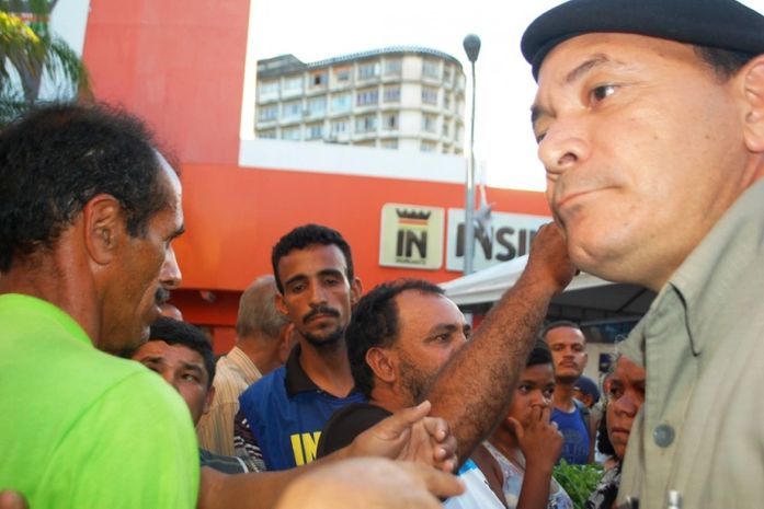 Tumulto assustou população e forçou o fechamento de  algumas lojas