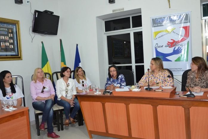 Grande caminhada marcou o encerramento da Campanha “Quem Ama Abraça” em Campo Alegre