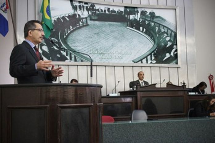 Secretário Luiz Otávio Gomes