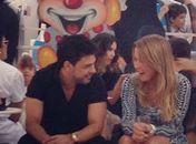 Clima de intimidade! Camilla Camargo posta foto dos pais Zezé e Zilu em festa de família