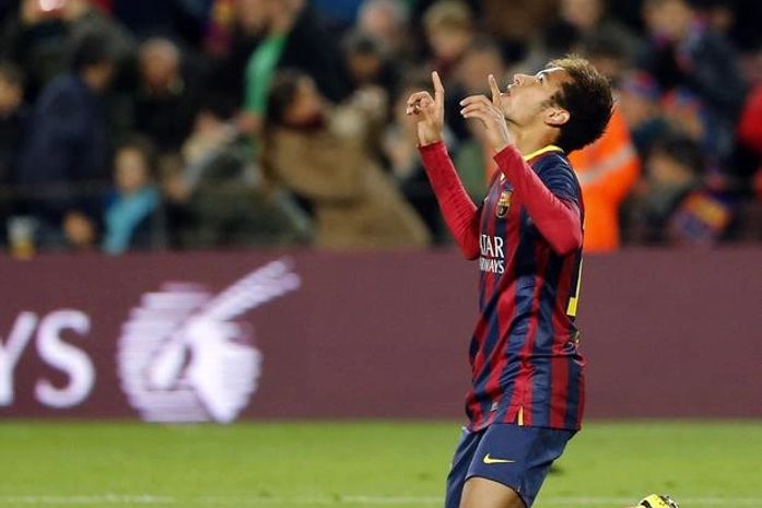 Com dois de decisivo Neymar, Barcelona bate Villarreal e segue líder