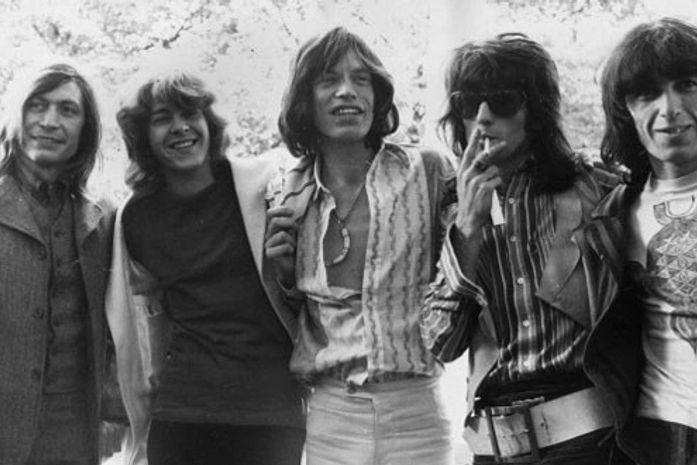 Estação de trem ganha placa em homenagem a Rolling Stones