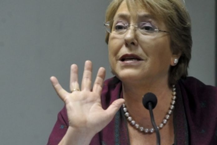 Bachelet é eleita presidenta do Chile com 63% dos votos