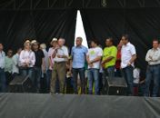 Pindorama reconhece cooperativismo aplicado na Bacia Leiteira durante Festa do Leite
