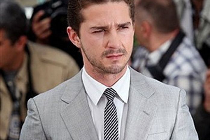 Shia LaBeouf é acusado de plagiar o cartunista Daniel Clowes, diz site