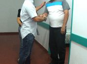 São José da Laje: Prefeito Rodrigo Valença monitora câmeras de hospital