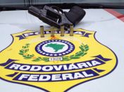 Quadrilha rouba veículo no bairro da Jatiúca, faz proprietária refém e é presa